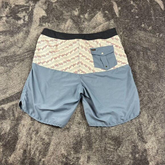 Howler Bros Board Shorts Heed The Call Floral Blue Men's 36 9.5" Inseam Swim - Picture 10 of 13